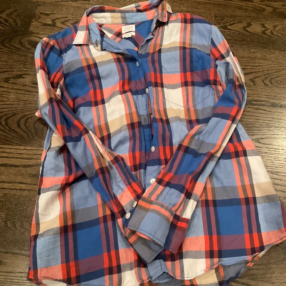 J Crew Perfect Fit Button Down
M Petite
Orange/blue/white flannel